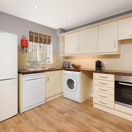 Hopton Cottage - Darwin Lake Holiday Village Матлок Экстерьер фото