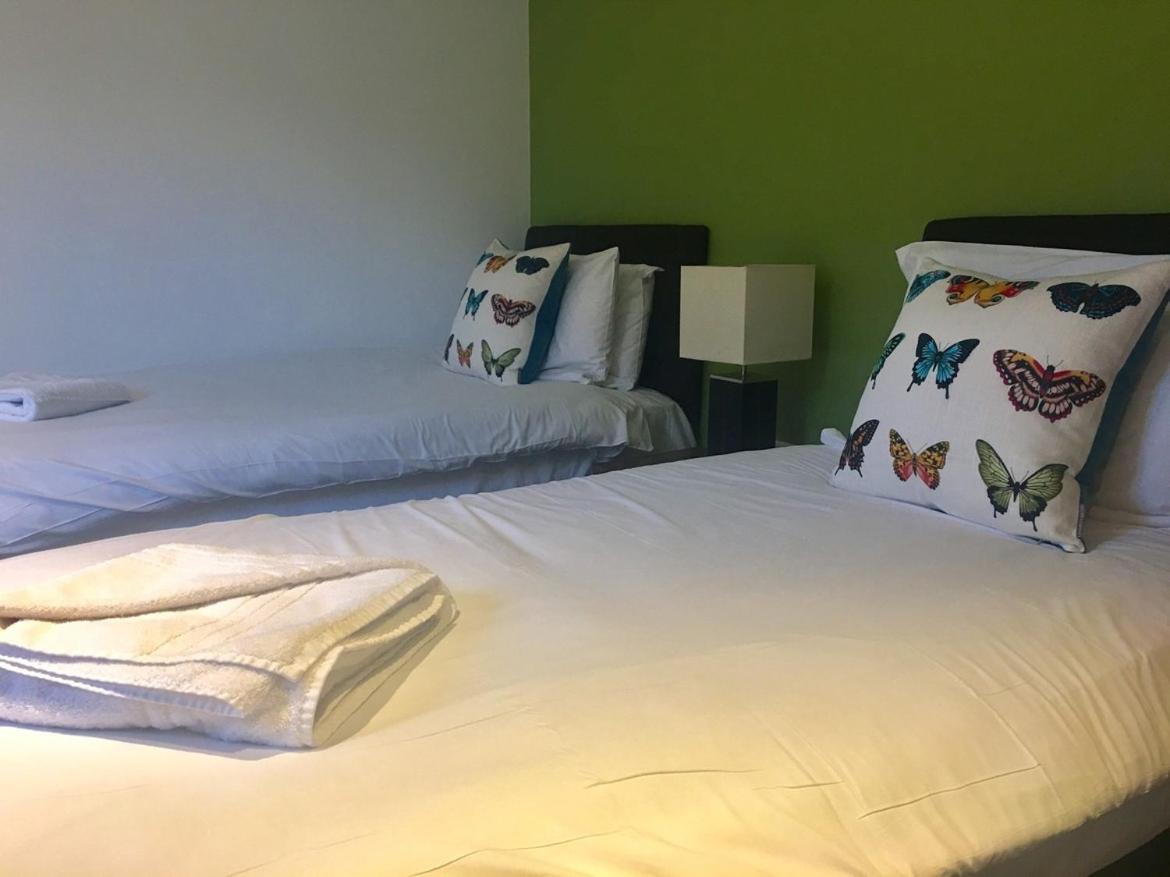 Hopton Cottage - Darwin Lake Holiday Village Матлок Экстерьер фото